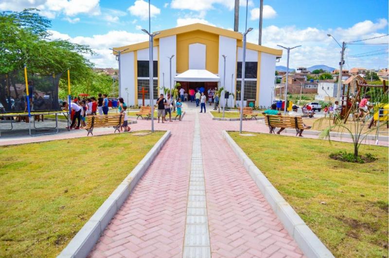 Construção de praça